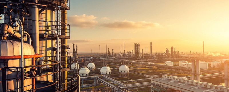 A Dunai Finomító a Mol-csoport legnagyobb, Magyarország egyetlen kőolaj-feldolgozó létesítménye.